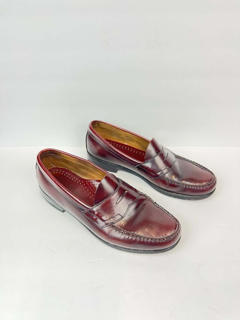 G.H. Bass & Co. Classic Burgundy Leather Penny Loafers Men’s Size 9.5M